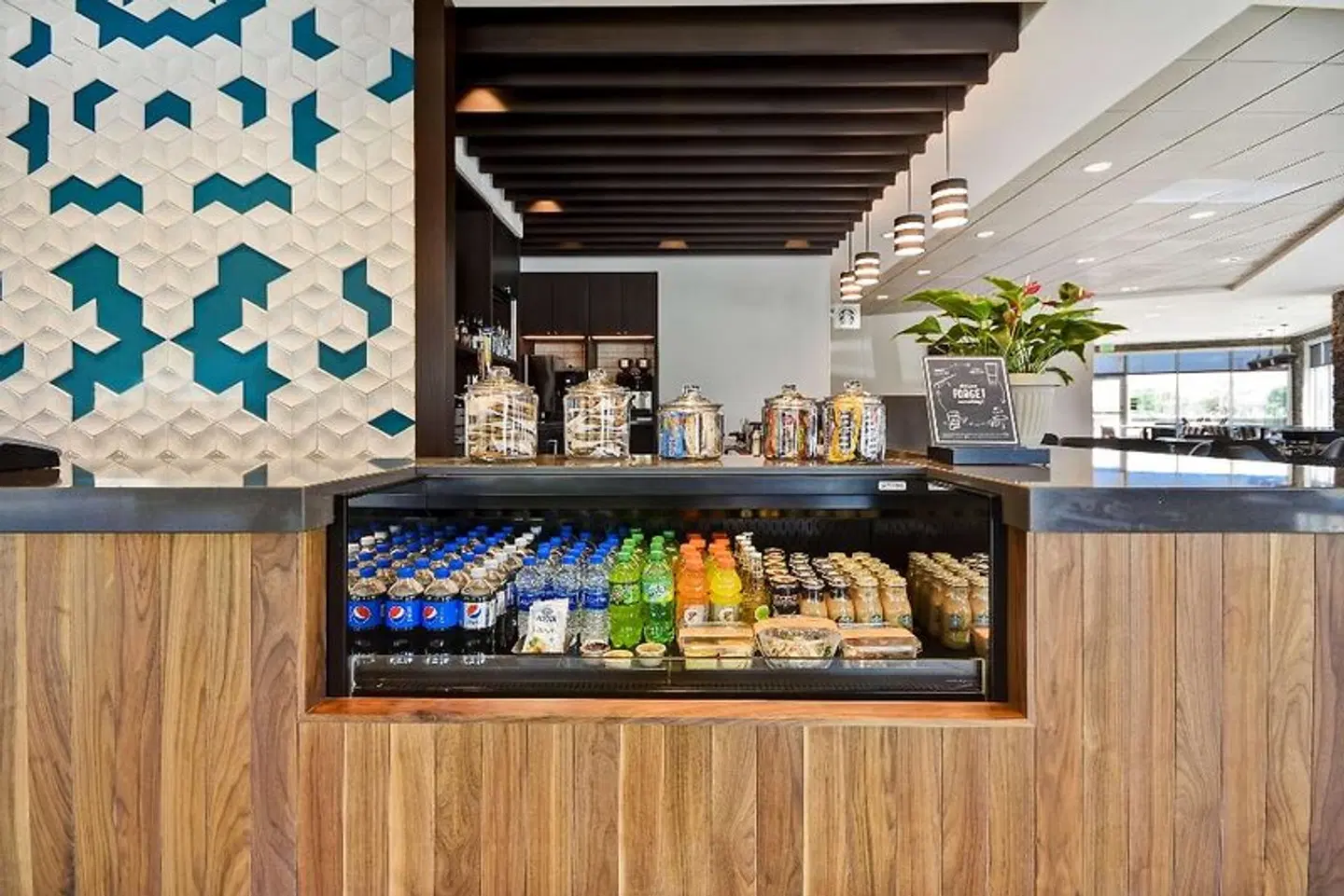 Hyatt Place Fresno Bar