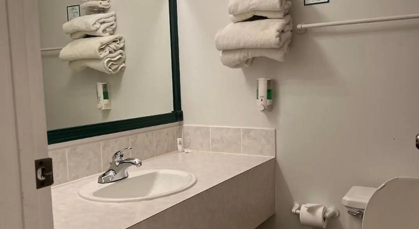 Green Gables Inn Badezimmer