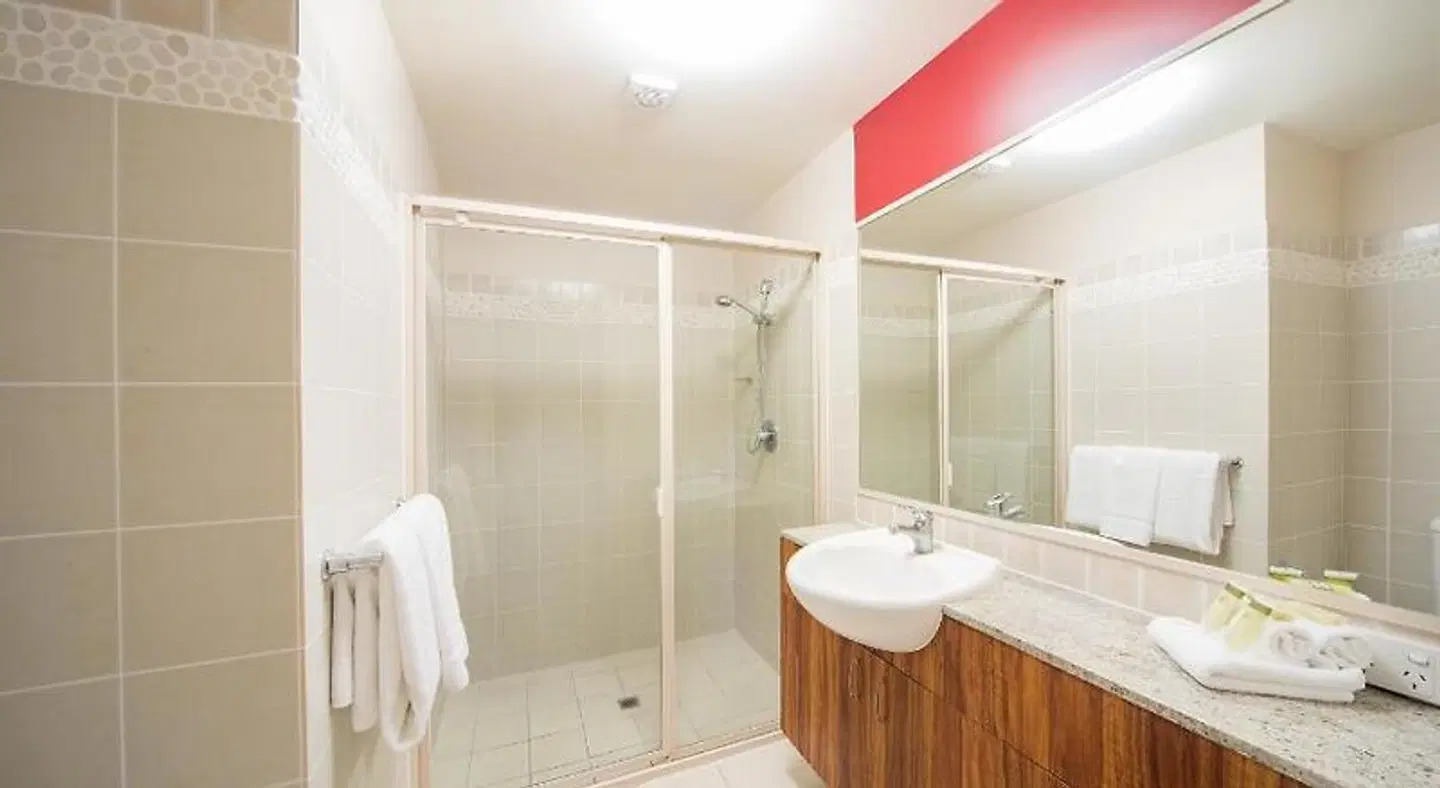 Portside Whitsunday Luxury Holiday Apartments Badezimmer