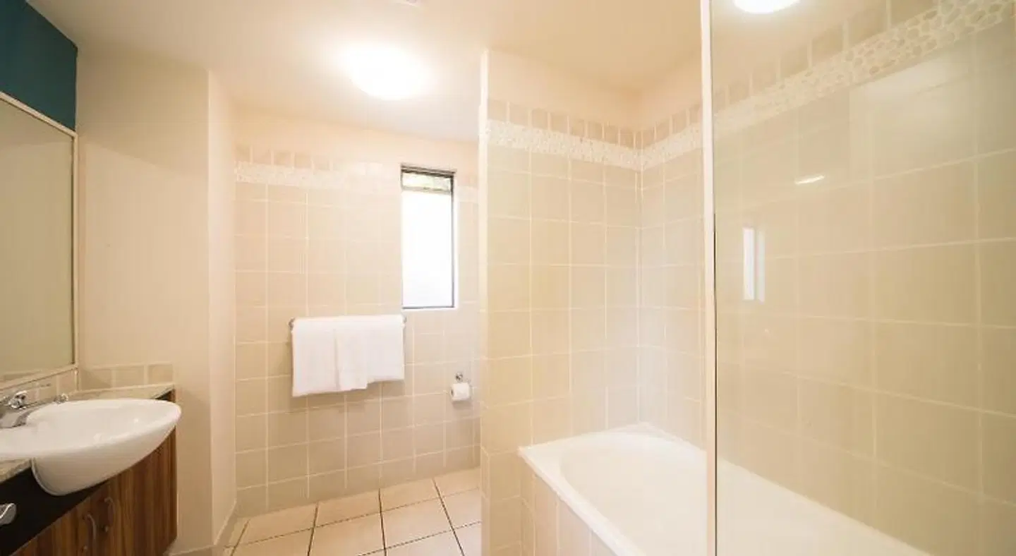 Portside Whitsunday Luxury Holiday Apartments Badezimmer
