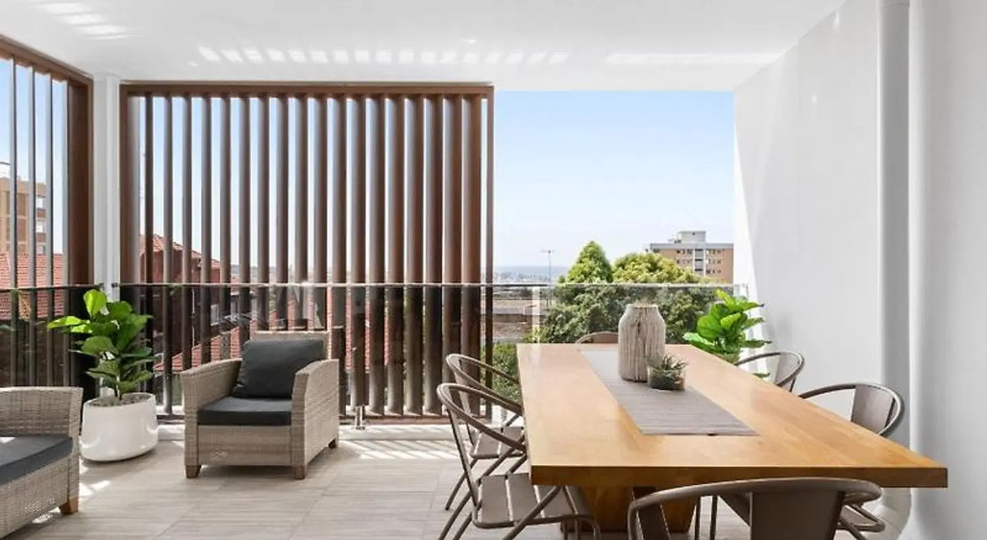 Azure Apartments by Urban Rest Terrasse