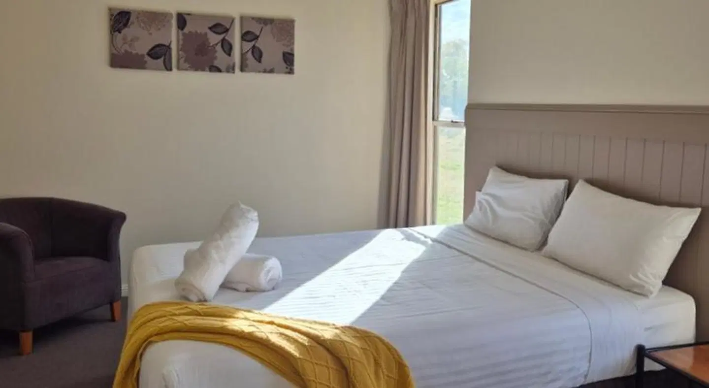 Pittsworth Motor Inn ROOM_EXAMPLE