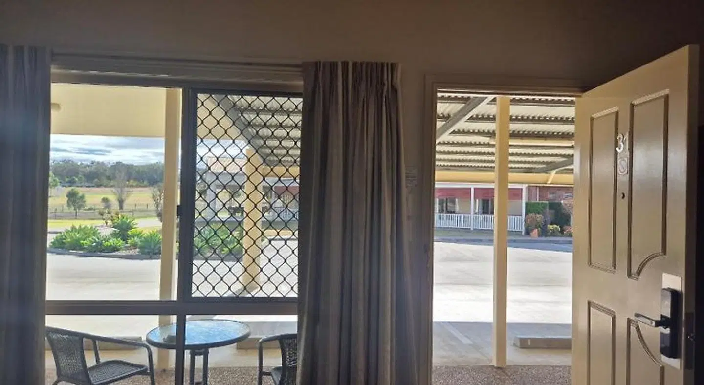 Pittsworth Motor Inn ROOM_EXAMPLE