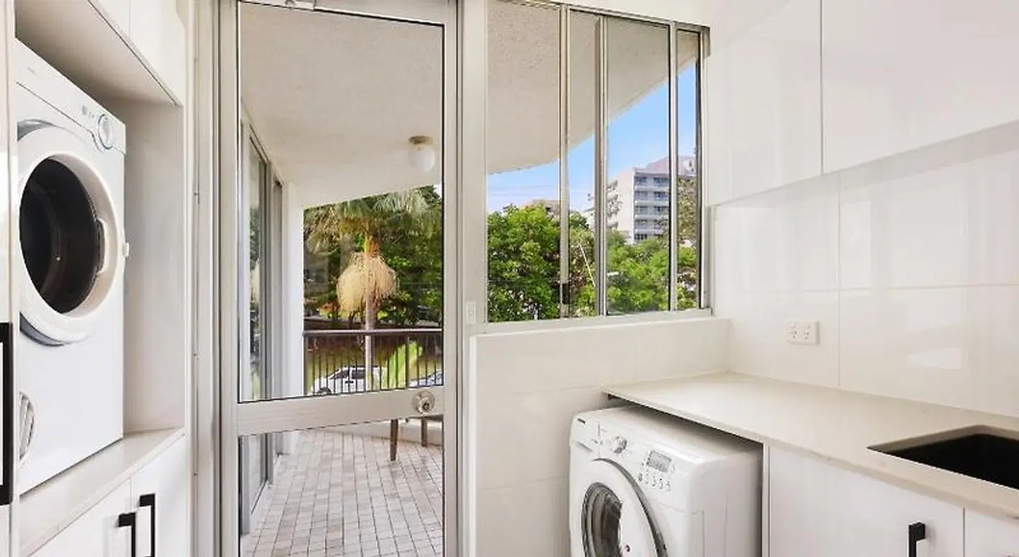 Rainbow Commodore Apartments HEALTH_BEAUTY