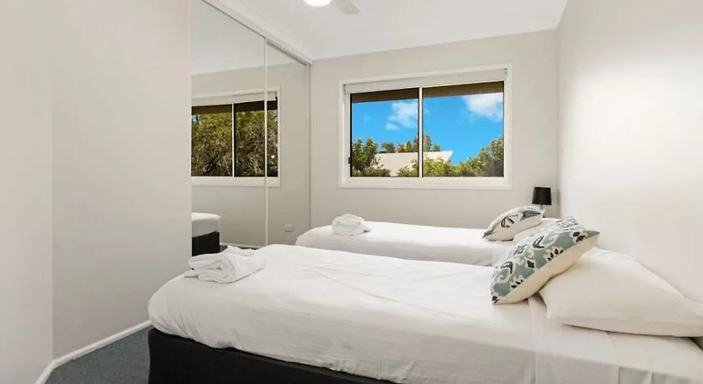 Charlton Apartments ROOM_EXAMPLE