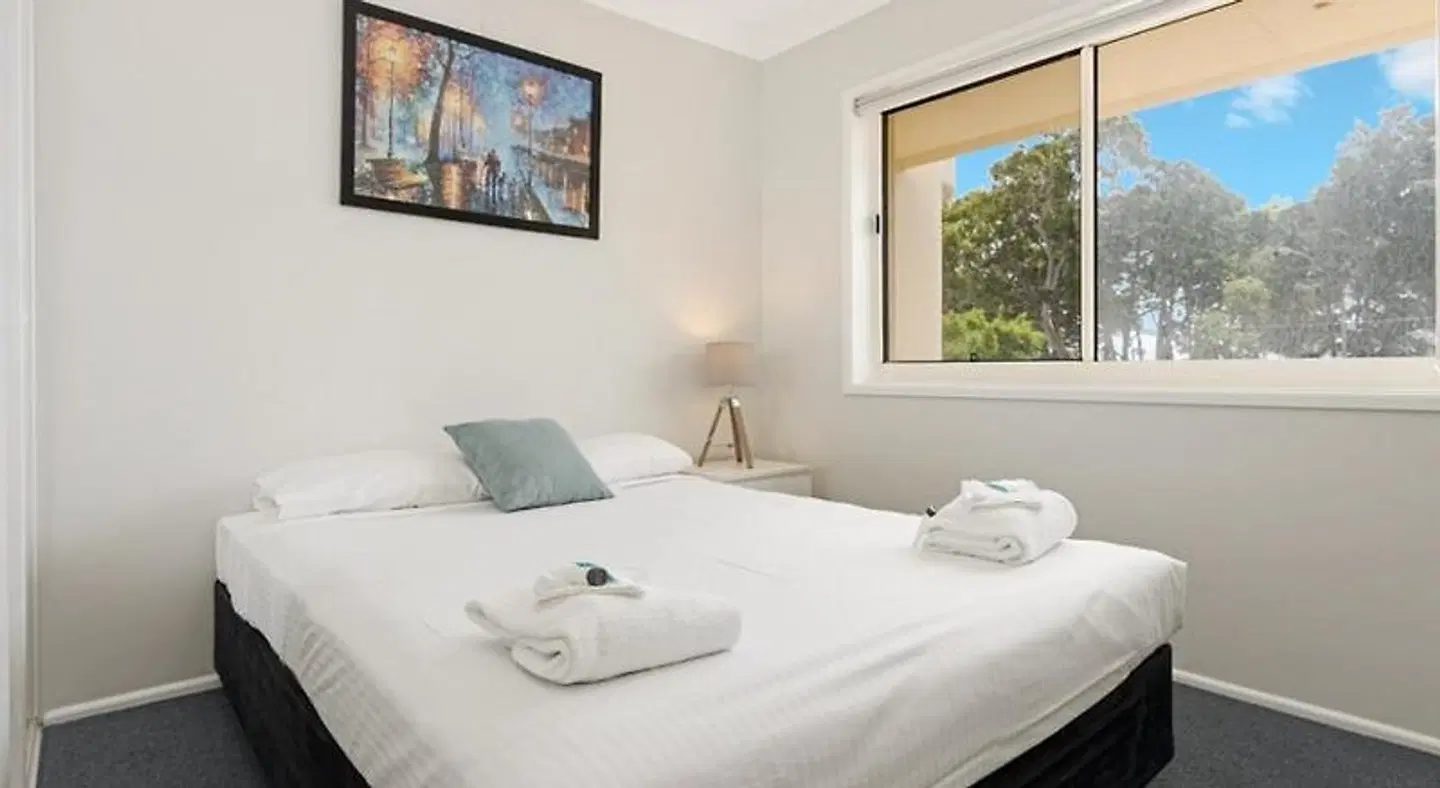 Charlton Apartments ROOM_EXAMPLE