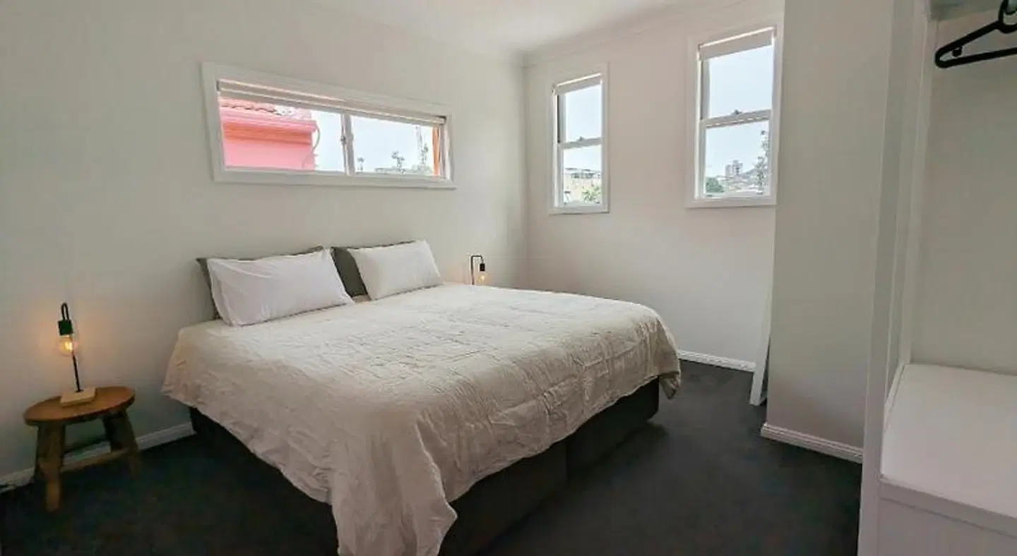 Jet Flamingo ROOM_EXAMPLE