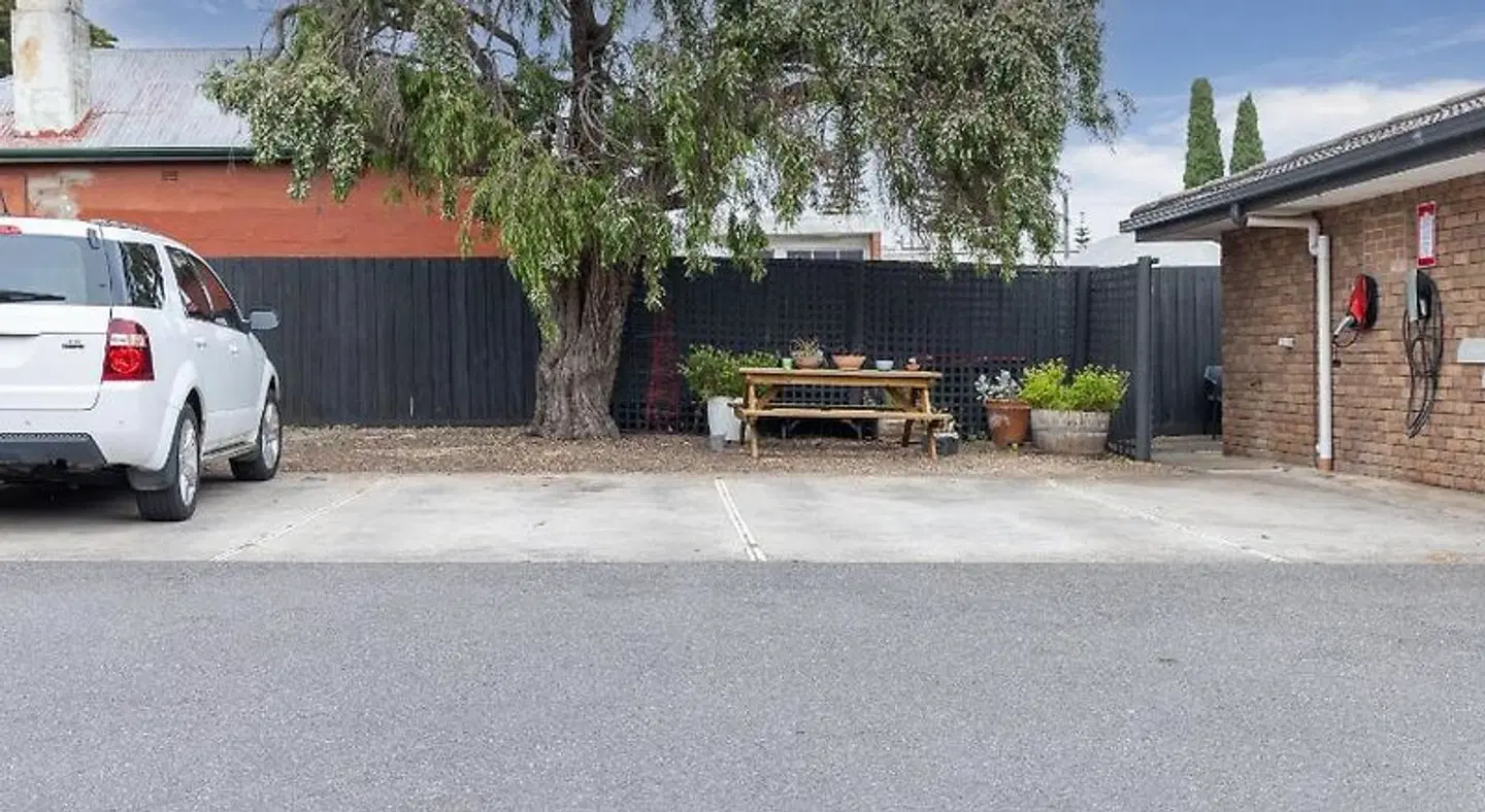 Botanic Apartments EXTERIOR