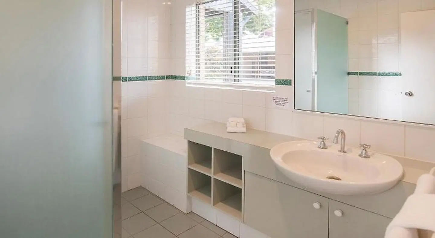 Bayshore Beachside Resort Badezimmer