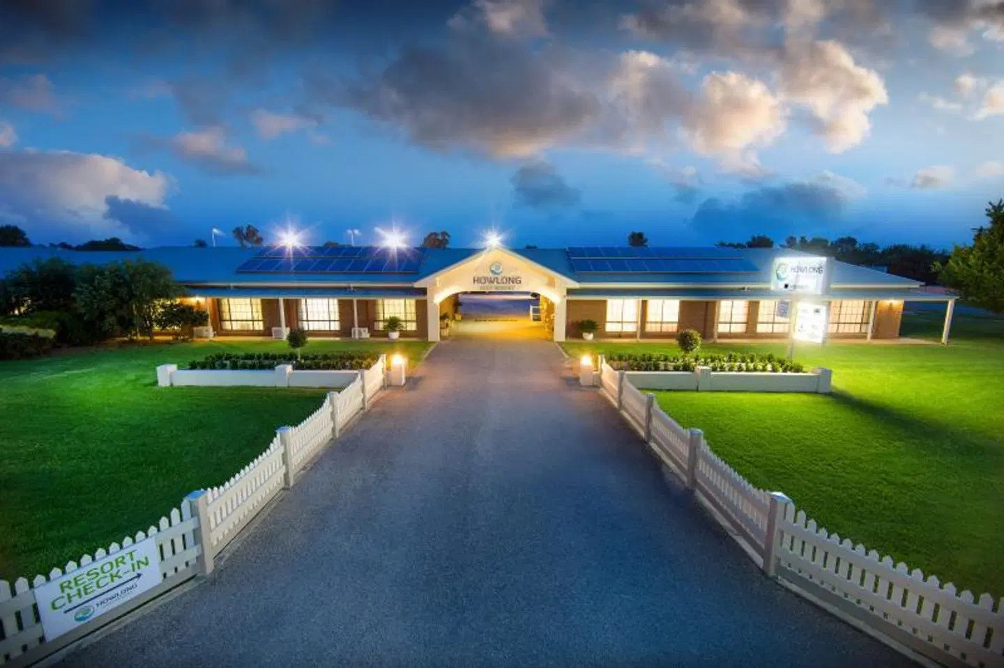 Howlong Golf Resort EXTERIOR