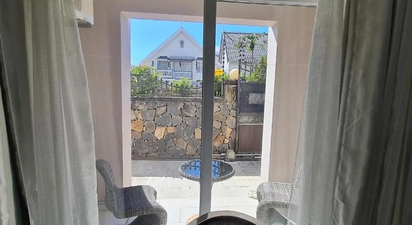 Northern Pearl Luxury Apartments Terrasse