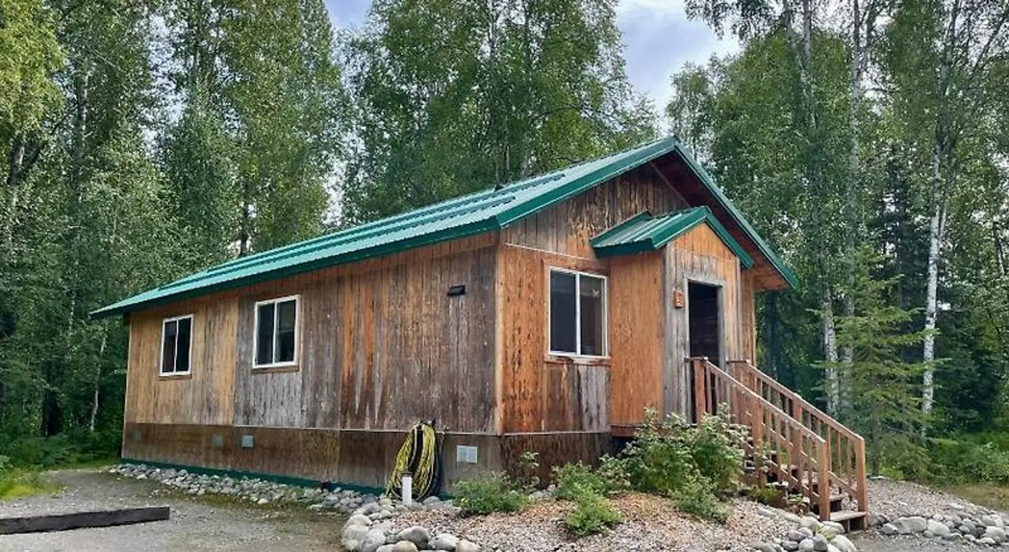 Talkeetna Wilderness Lodge and Cabin Rentals EXTERIOR