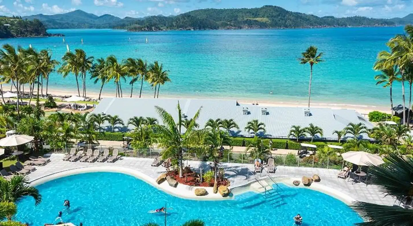 Hibiscus Apartments Pool