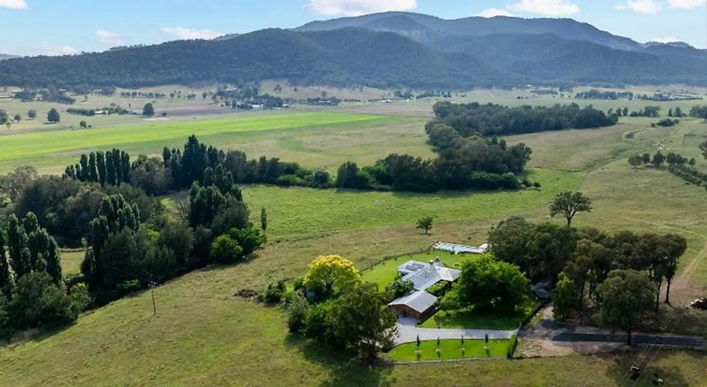Stay in Mudgee LANDSCAPE
