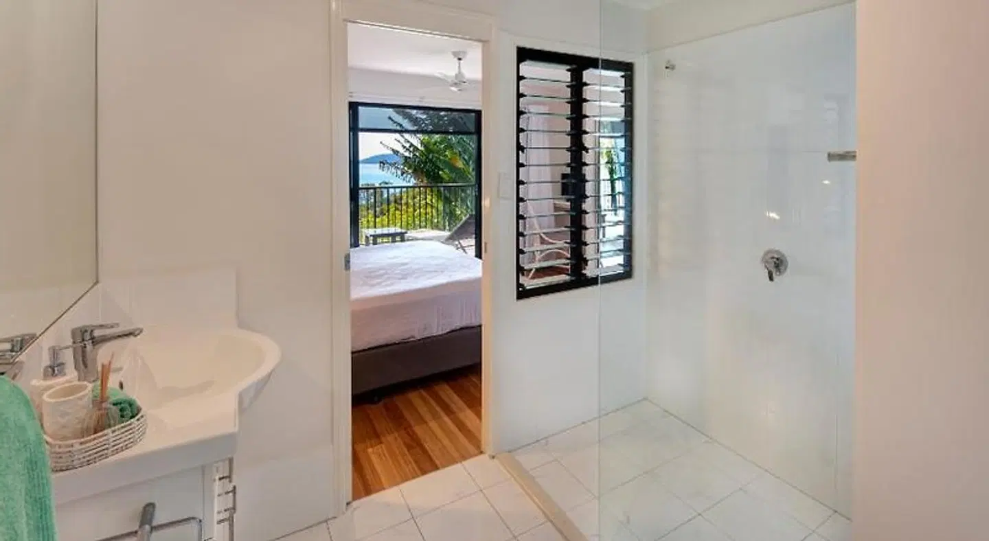 Stunning Panorama Apartments Badezimmer