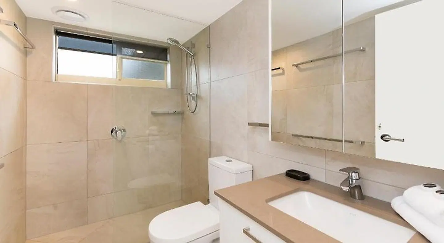 #2 Hastings Street Badezimmer
