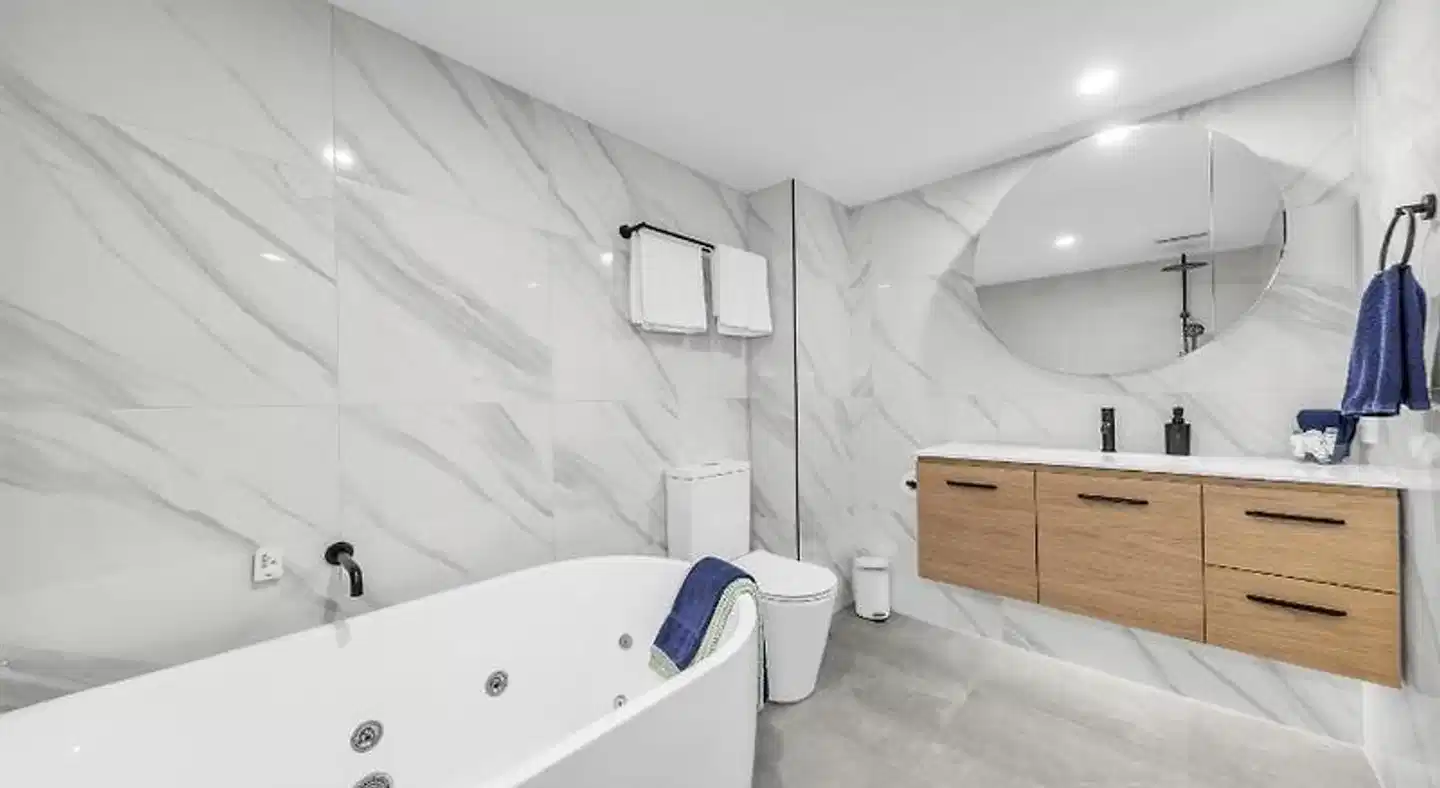 The Palms Apartments Badezimmer