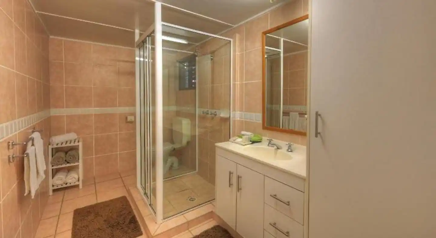 Mapleton Falls Accommodation Badezimmer