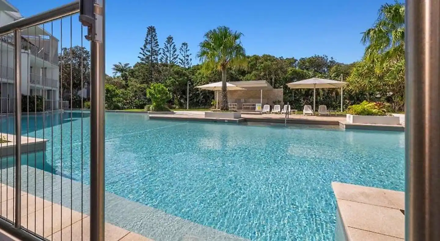 Drift Apartments - Tweed Coast Holidays ® Pool