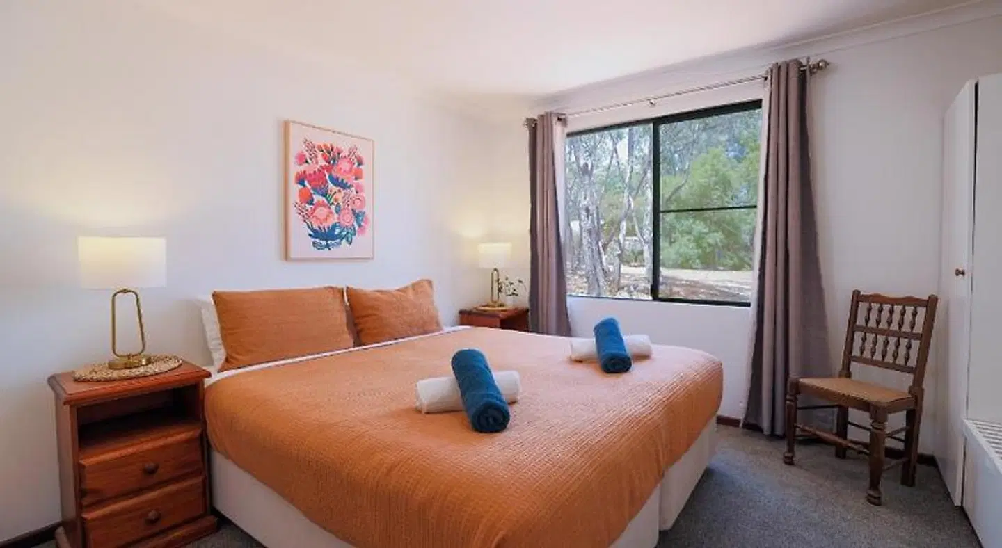 Donnelly Lakes ROOM_EXAMPLE