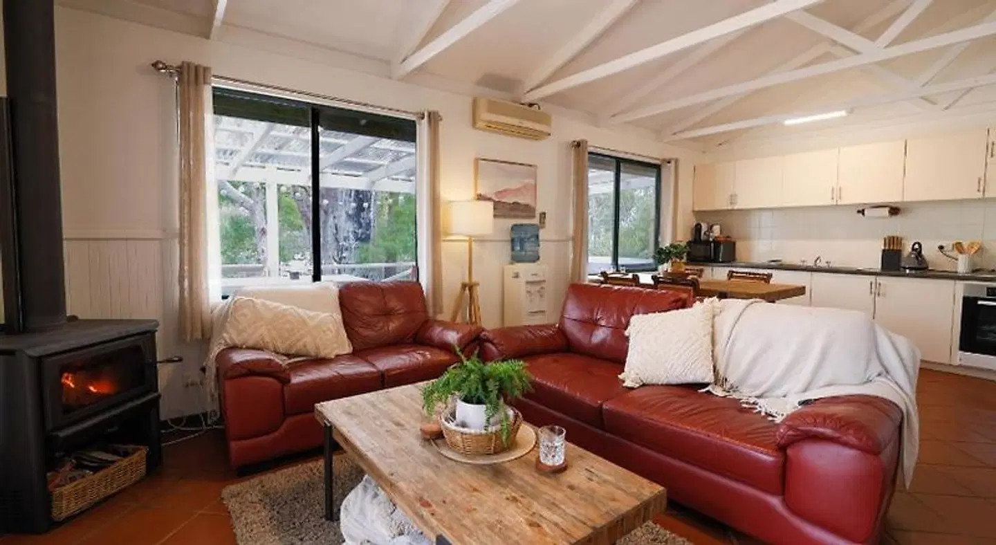 Donnelly Lakes ROOM_EXAMPLE