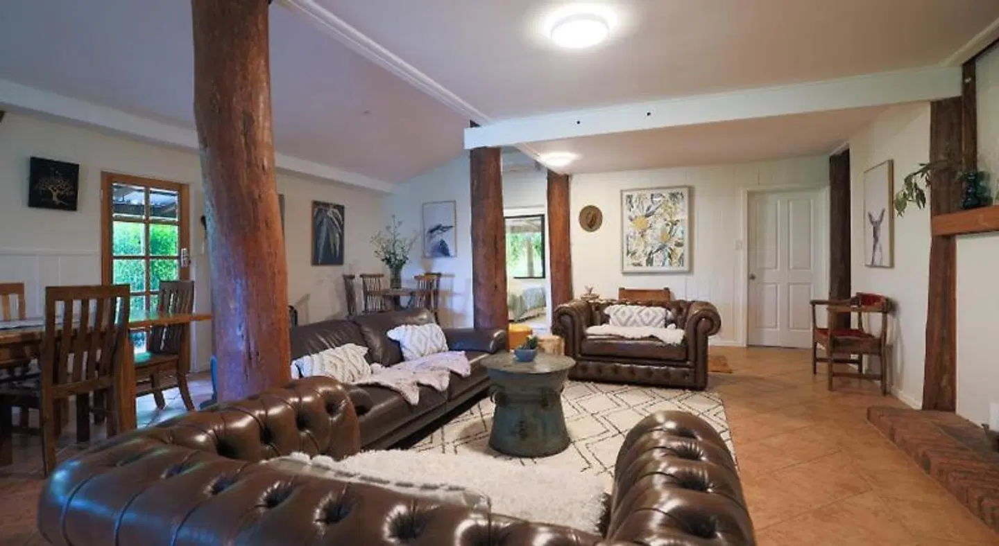 Donnelly Lakes LOUNGE_LOBBY