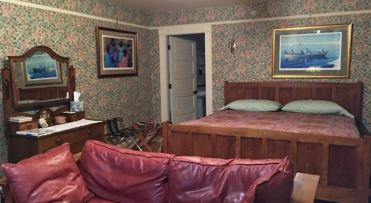 Alaska's Capital Inn Bed and Breakfast ROOM_EXAMPLE