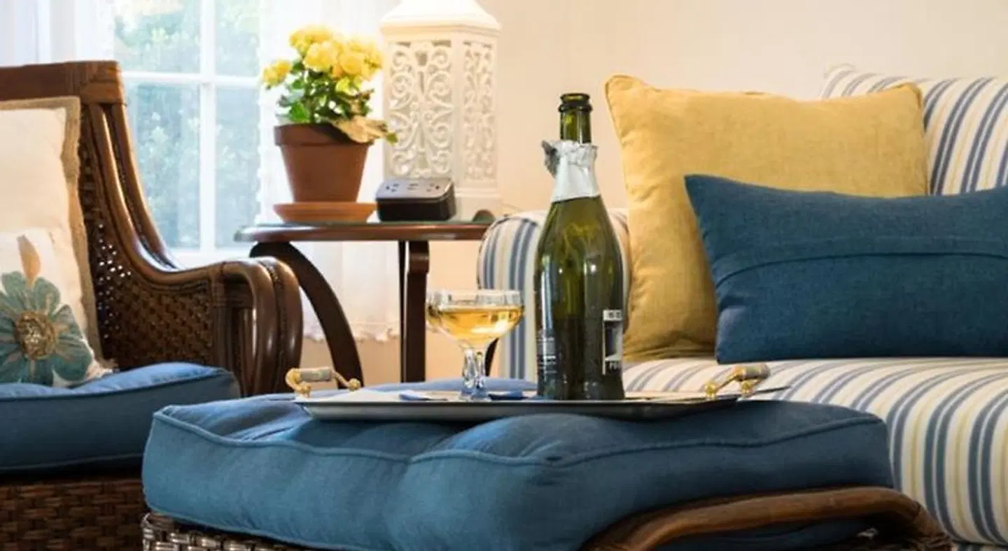 Candleberry Inn ROOM_EXAMPLE