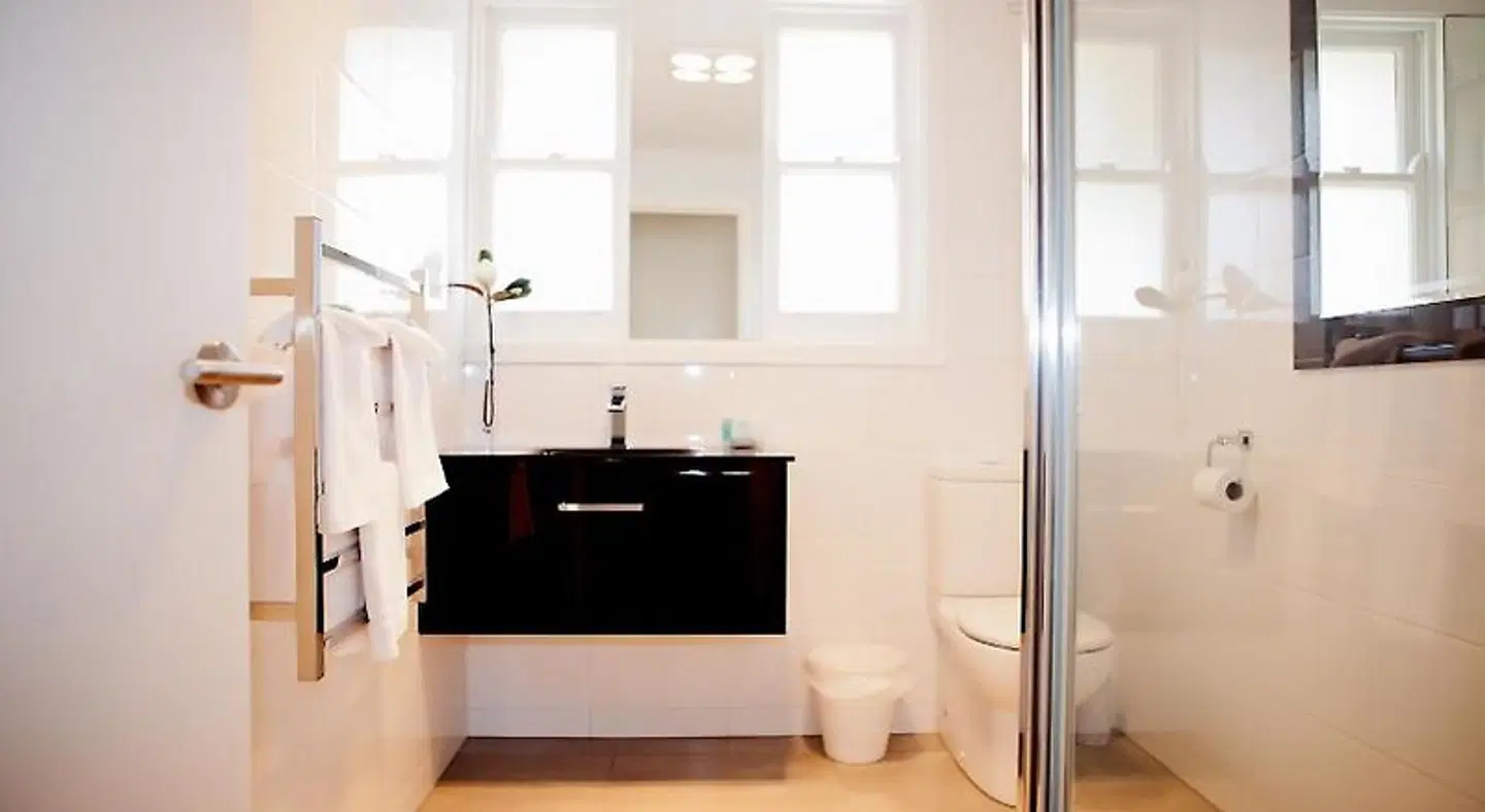 Lake Wendouree Luxury Apartments on Grove Badezimmer