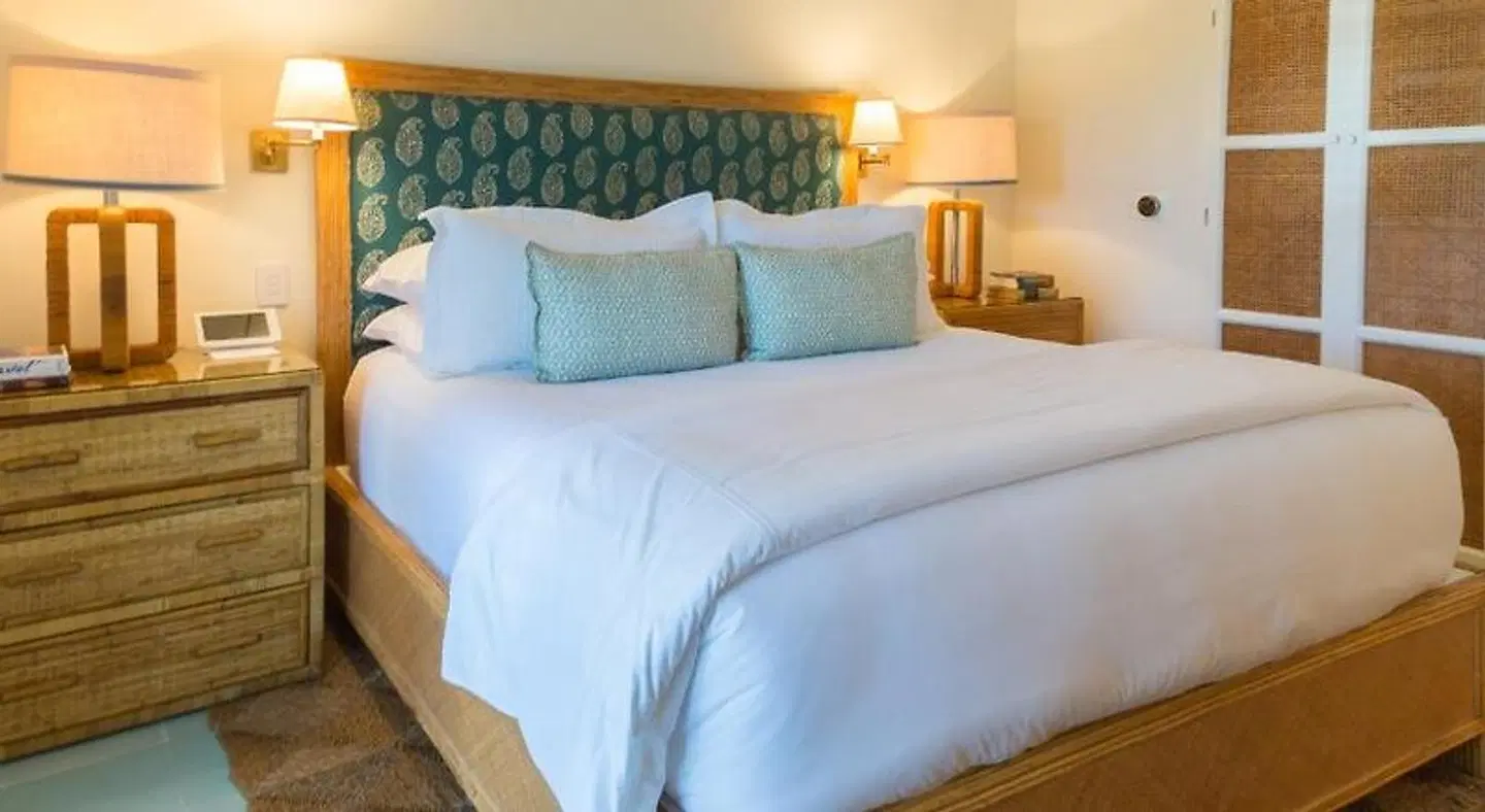 Eleven Experience- Bahama House ROOM_EXAMPLE