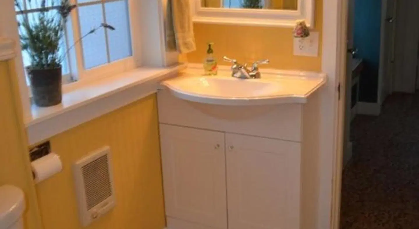 Colony Inn Badezimmer