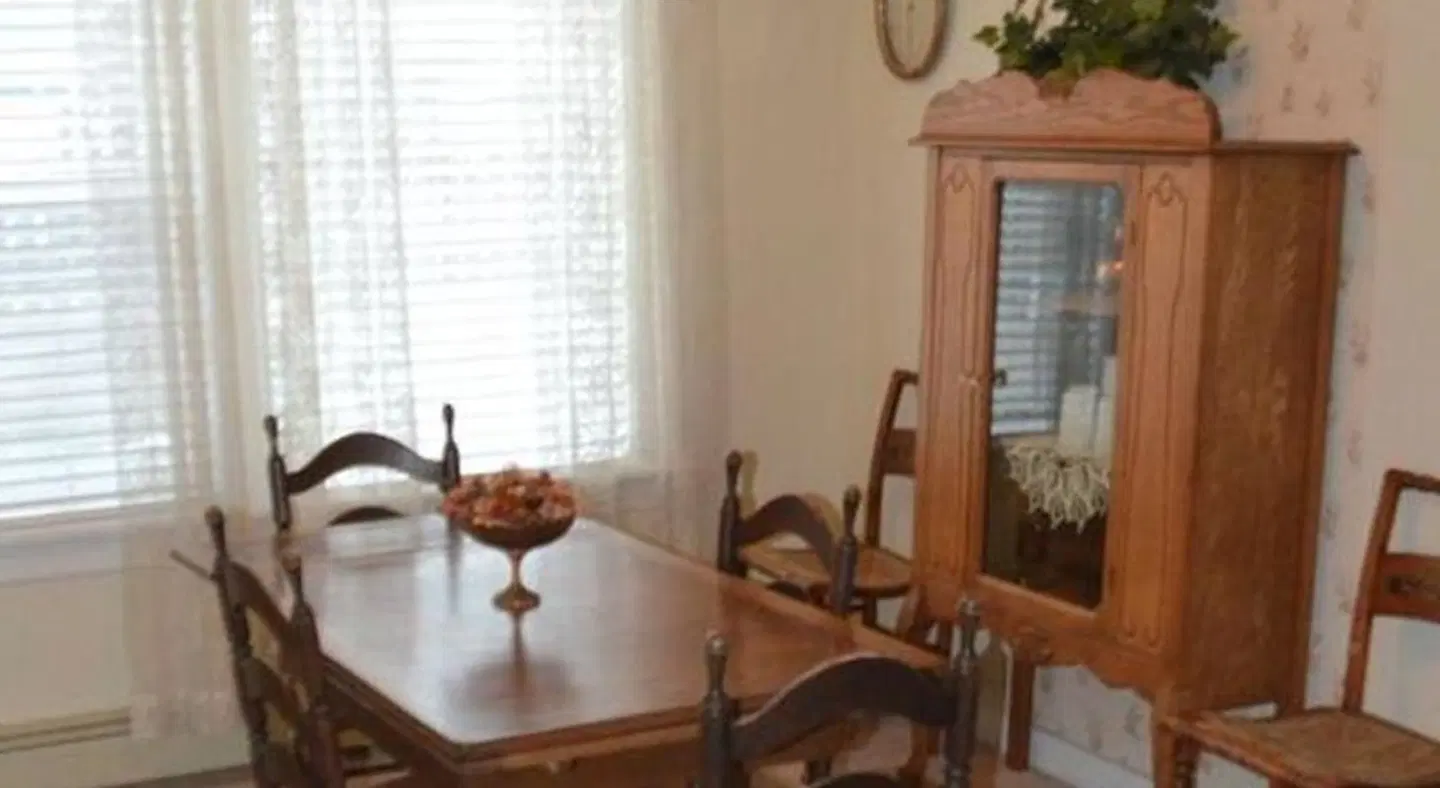 Colony Inn ROOM_EXAMPLE