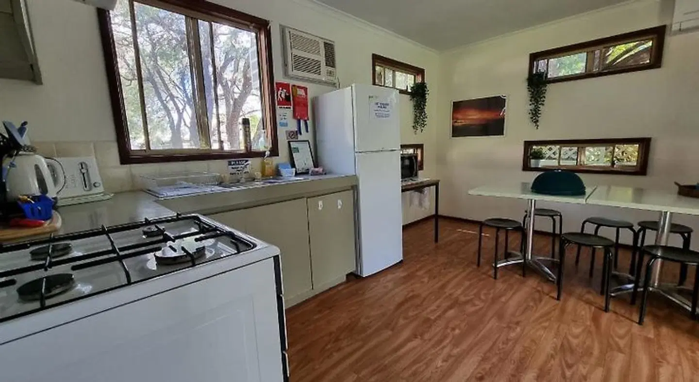 Busselton Villas and Caravan Park ROOM_EXAMPLE