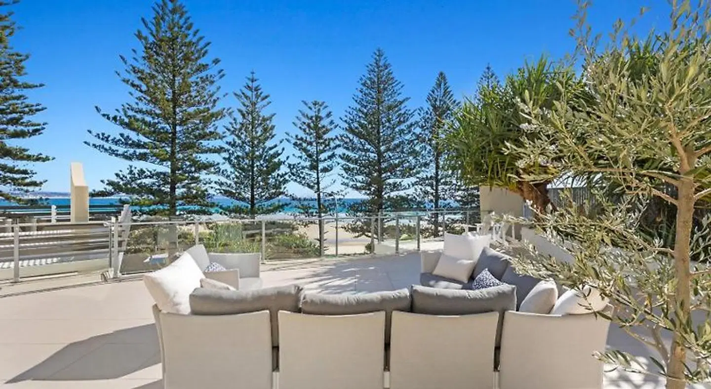 The Garland at Rainbow Bay Terrasse