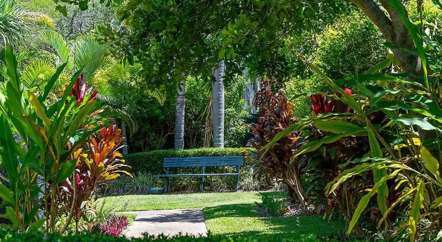 The Bay Apartments Garten