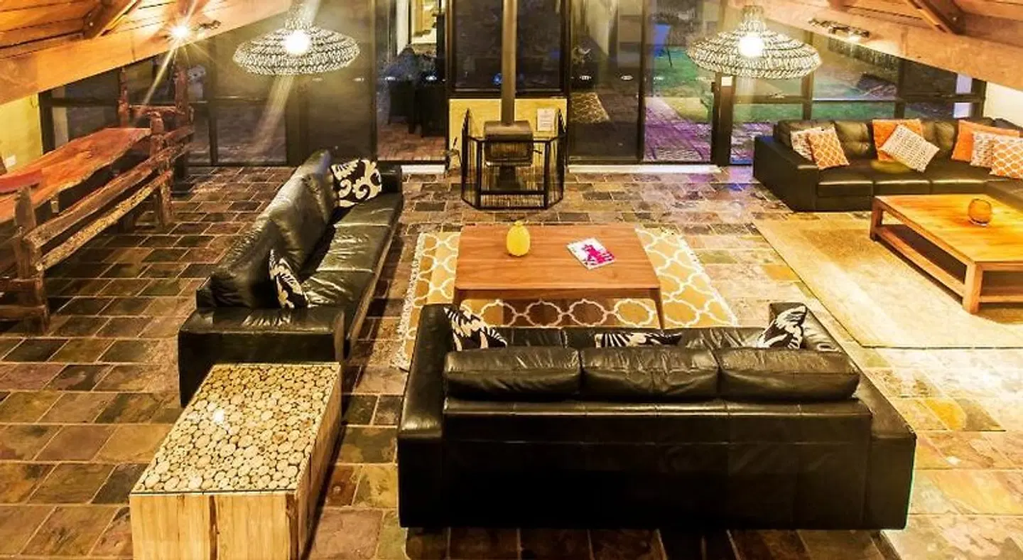 Whalers Cove Villas Bar