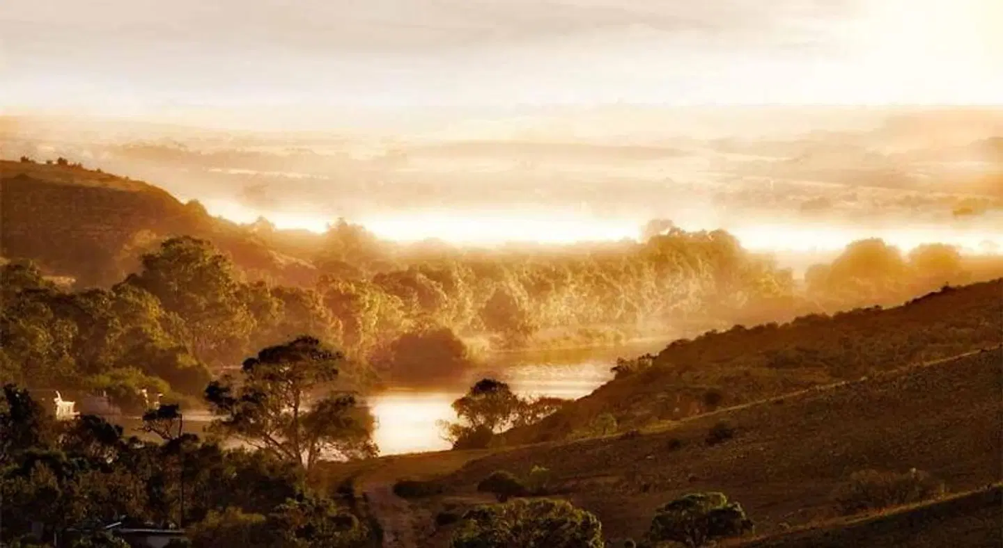 Romantic Getaways at Riverview Rise Retreats LANDSCAPE