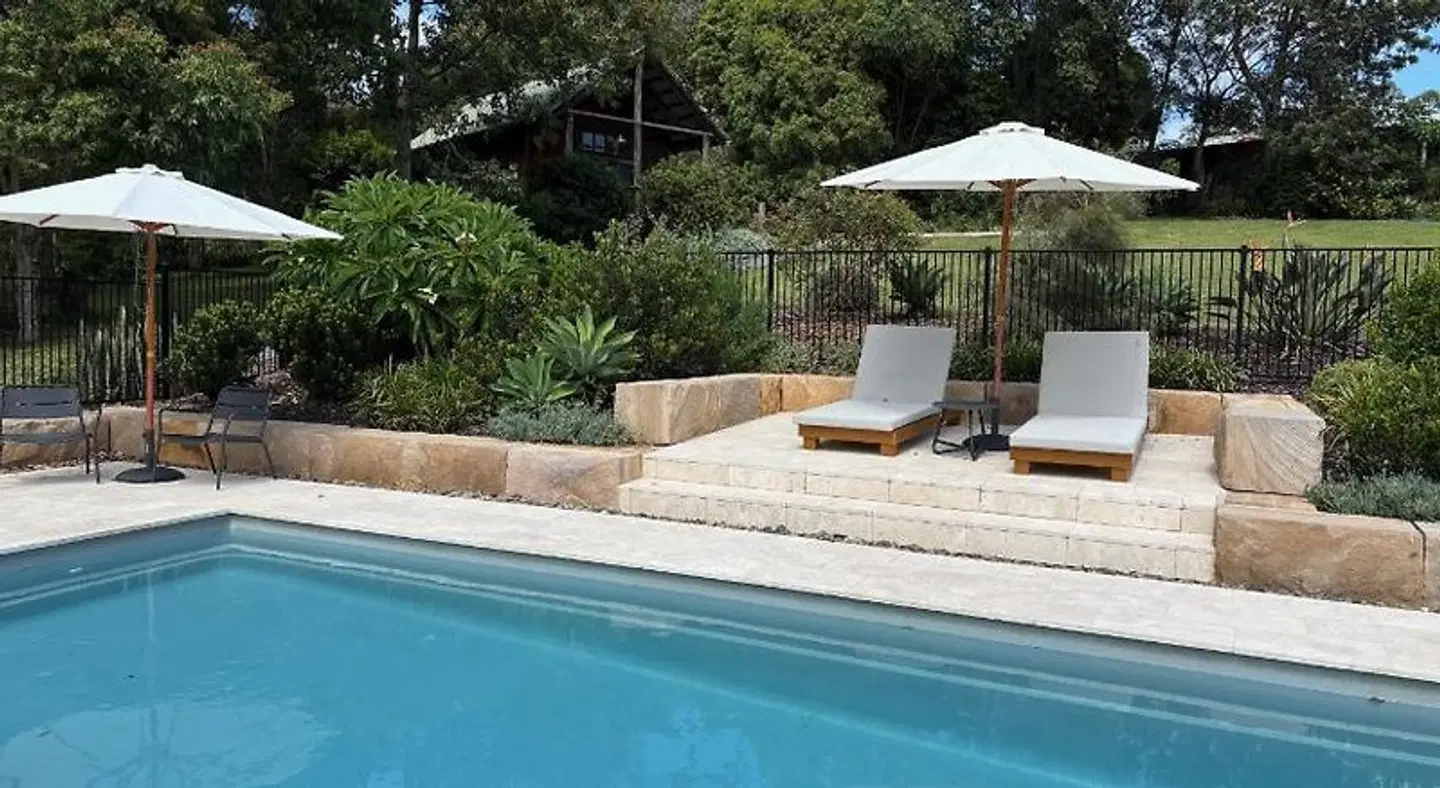Mansfield on the Manning OUTDOOR_POOL