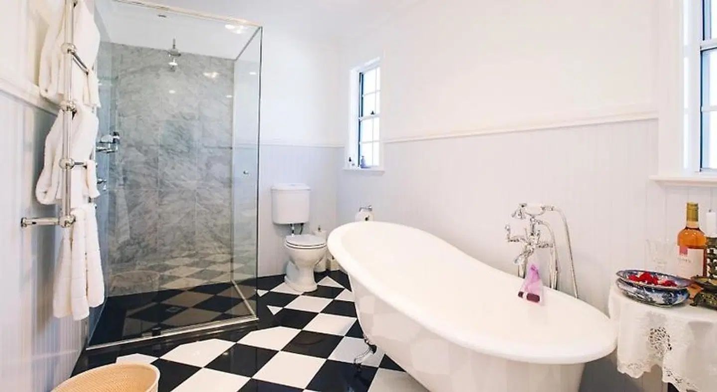 Josephines Luxury Accommodation Badezimmer