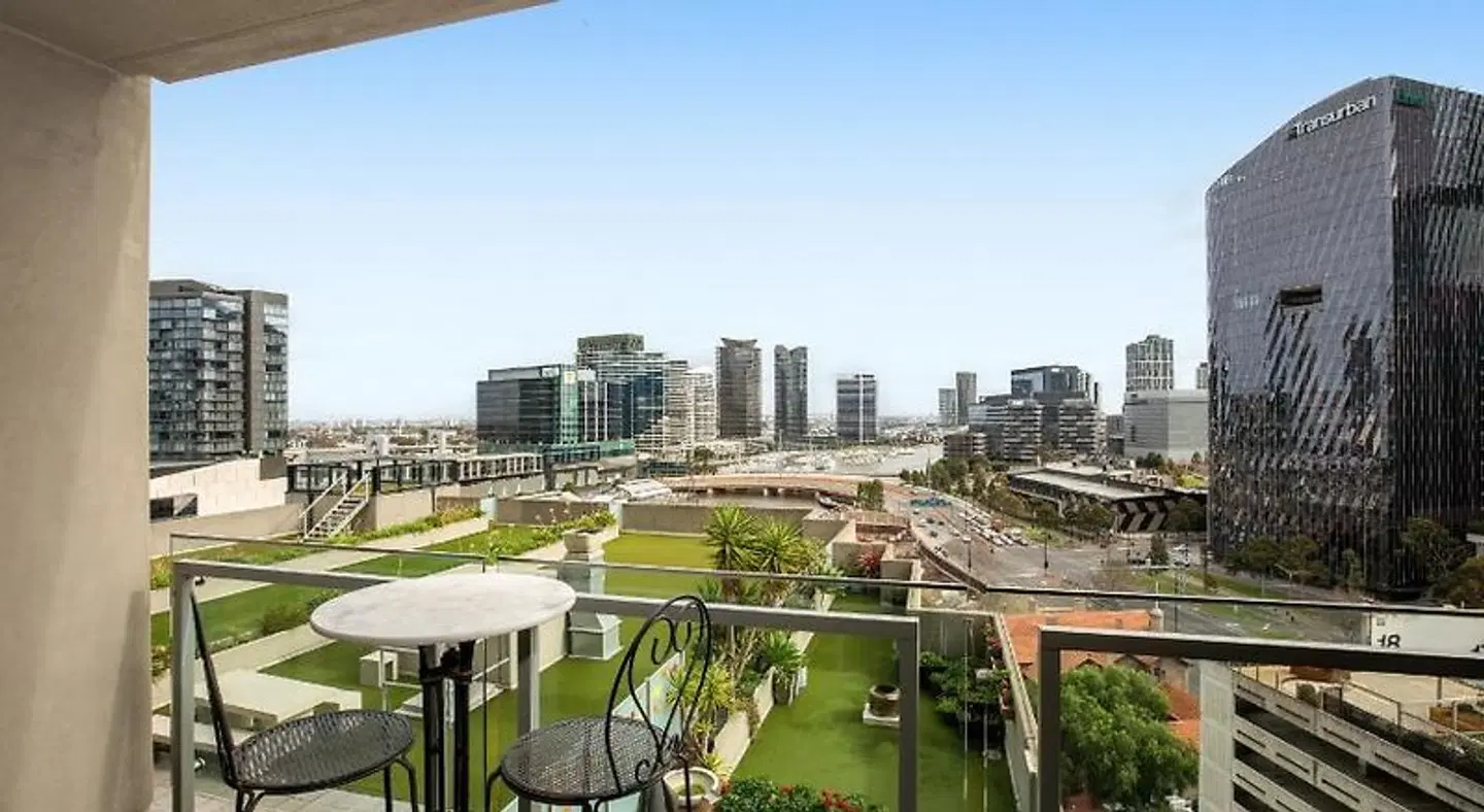 Melbourne Holiday Apartments Flinders Wharf Terrasse