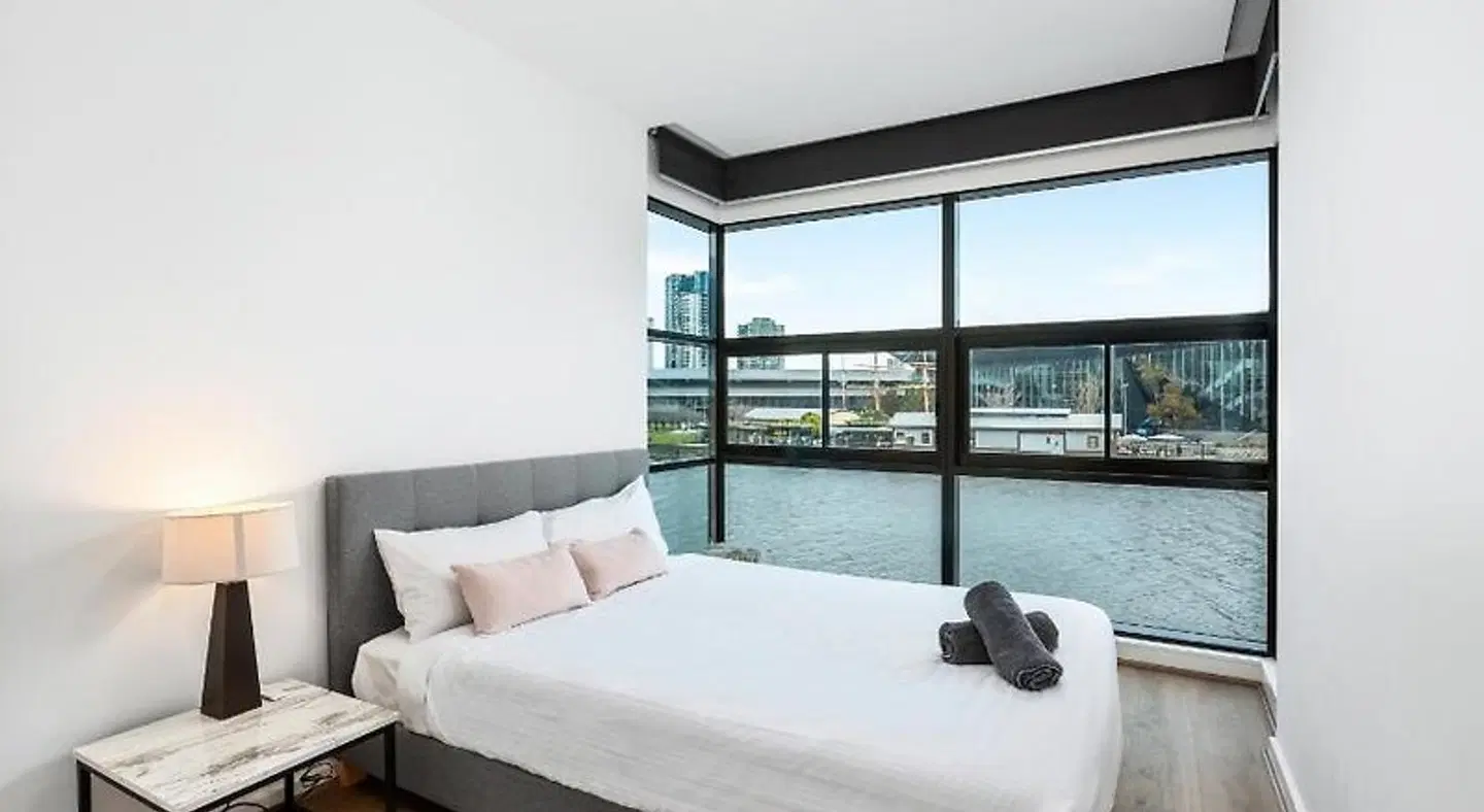 Melbourne Holiday Apartments Flinders Wharf ROOM_EXAMPLE