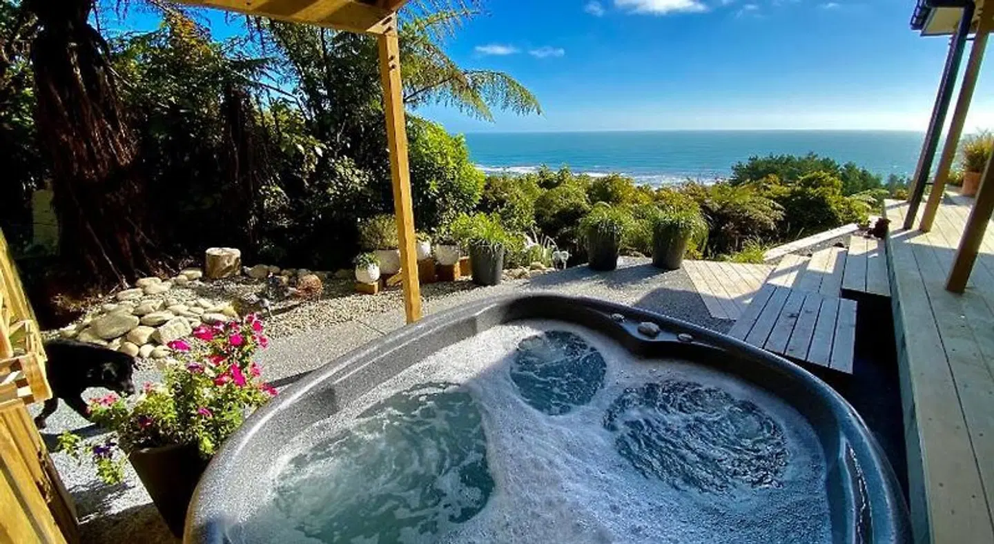 Tasman Sea Retreat HEALTH_BEAUTY