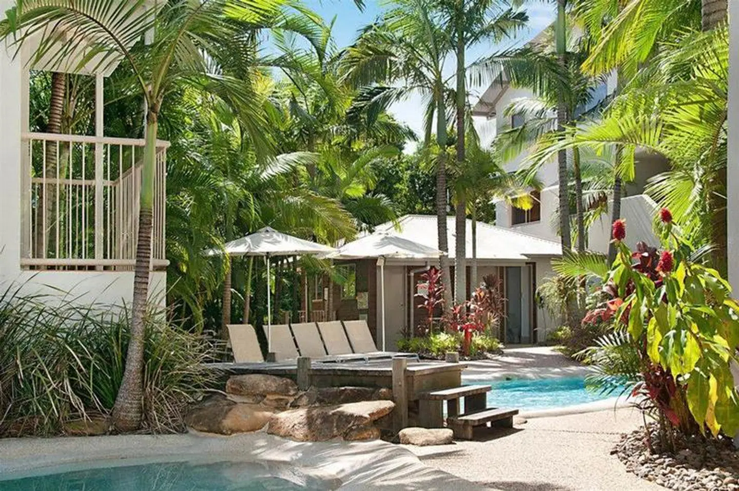 Offshore Noosa Resort OUTDOOR_POOL