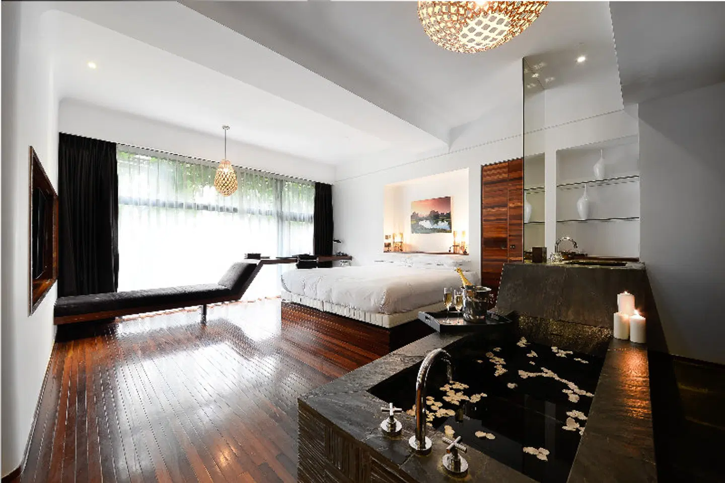 URBN Boutique Shanghai HEALTH_BEAUTY