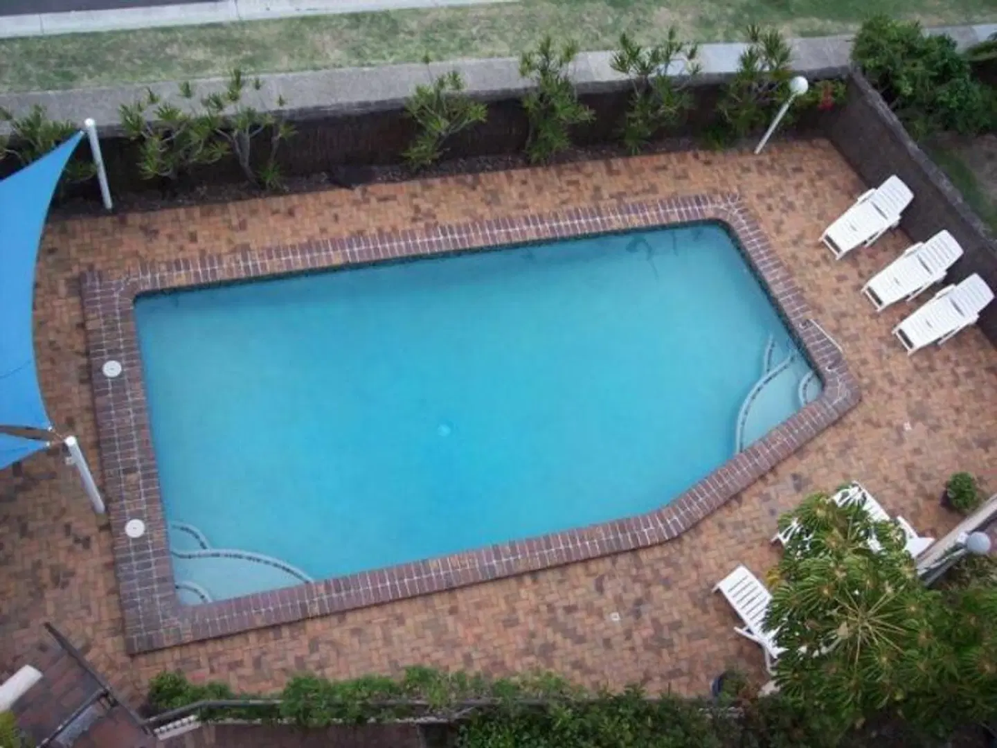 Warringa Surf Holiday Apartments OUTDOOR_POOL