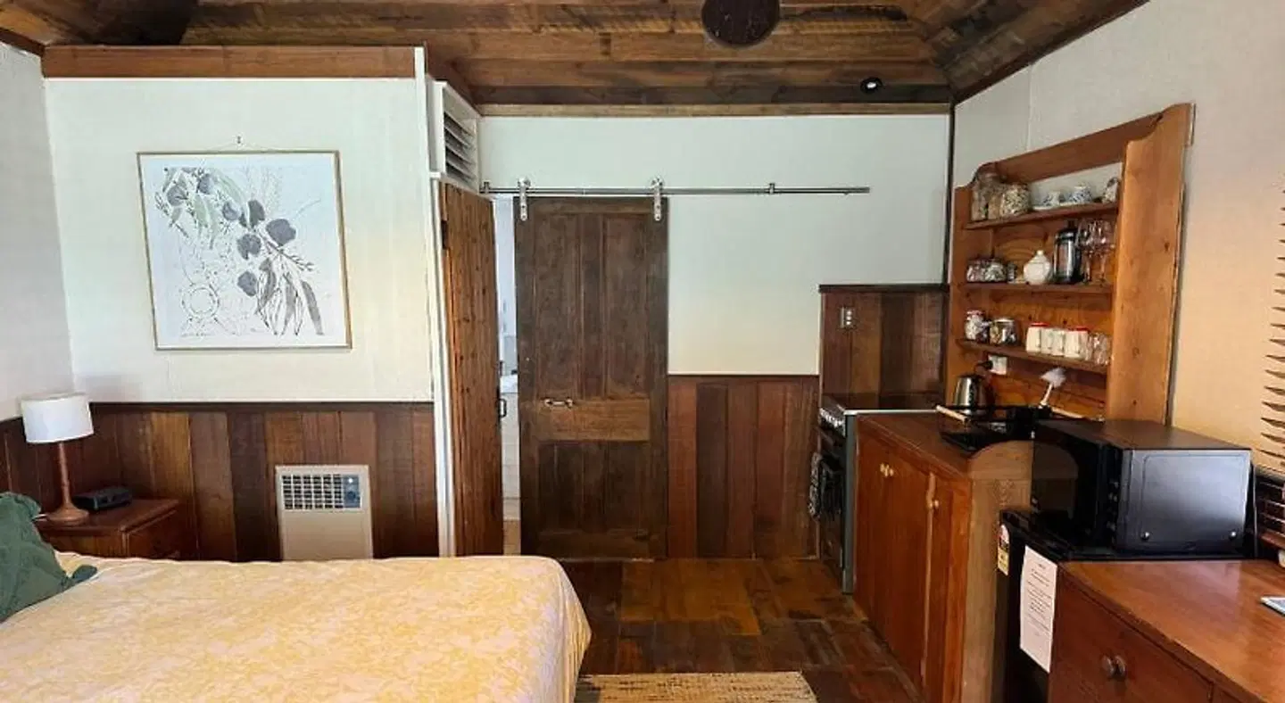 Brickendon ROOM_EXAMPLE