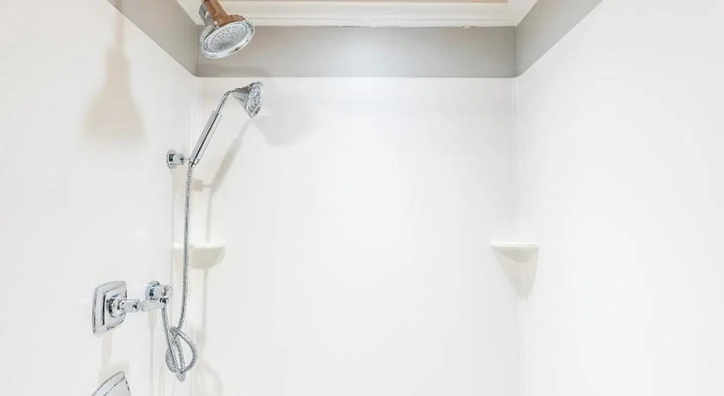 Boothbay Harbor Oceanside Inn Badezimmer