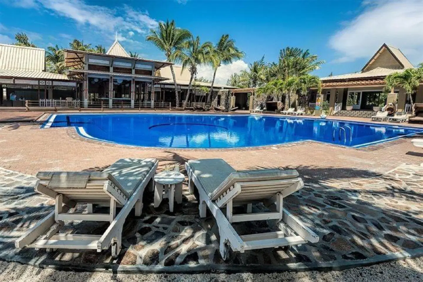Cotton Bay Resort & Spa OUTDOOR_POOL