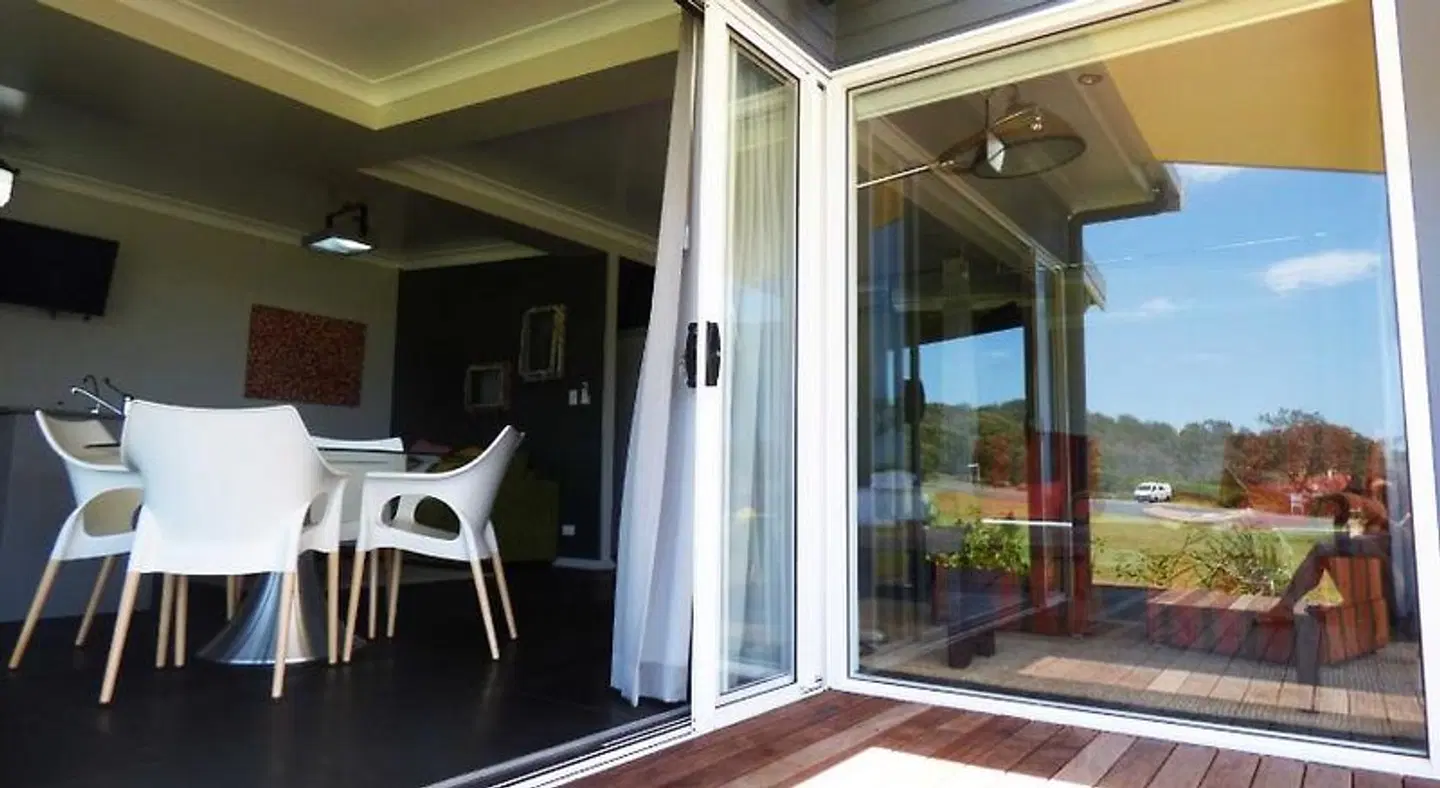 ArtHOUSE Beachfront Accommodation HEALTH_BEAUTY