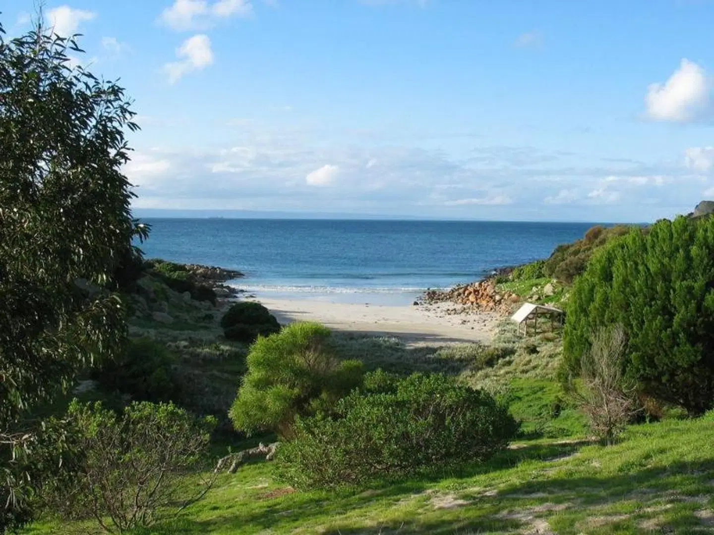 Sea Dragon Lodge Strand